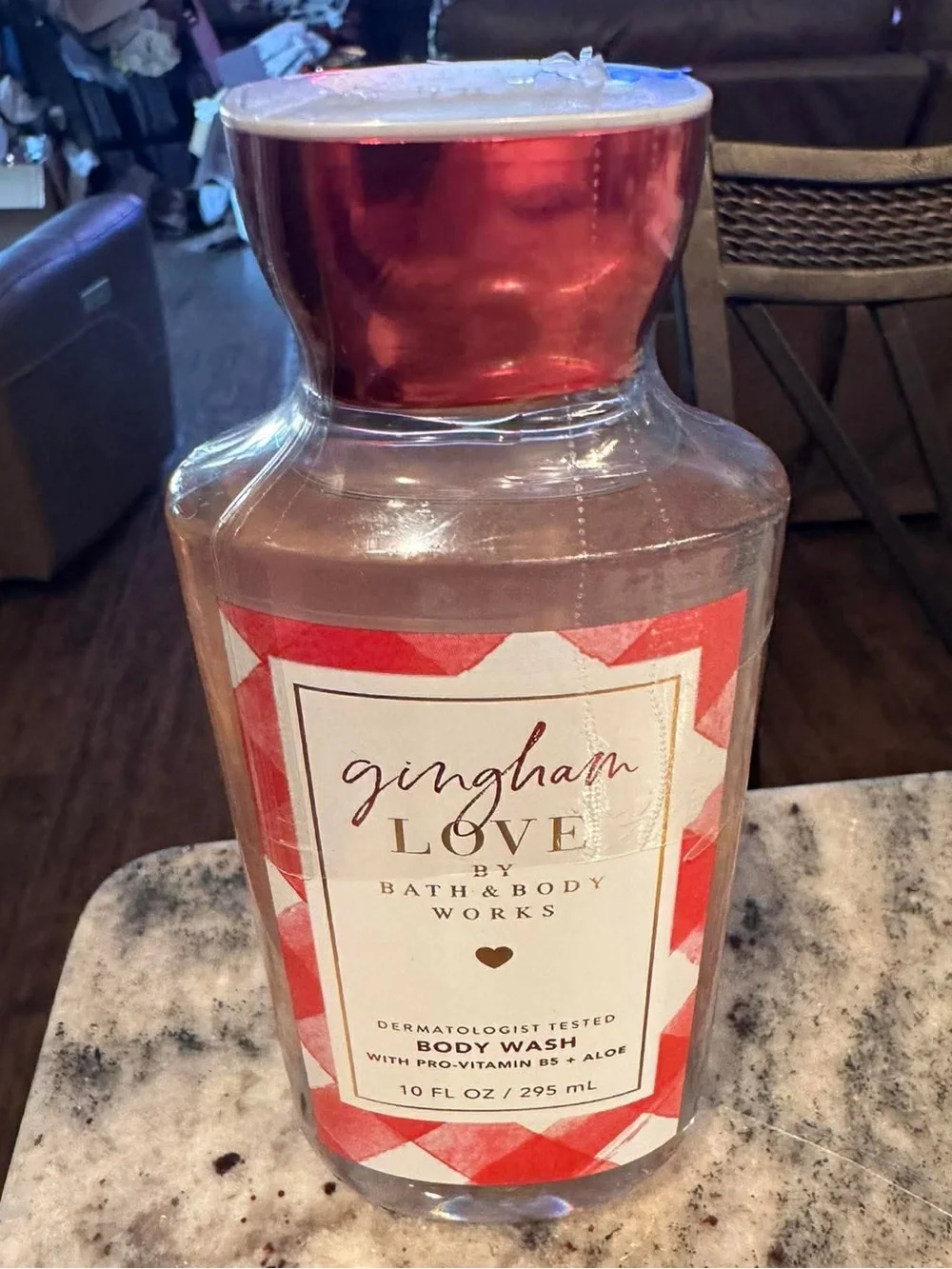 Bath & Body Works Gingham Love Body Wash - Red & White